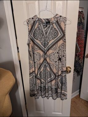 new directions Beige and Black Printed Sleeveless Swing Tank
